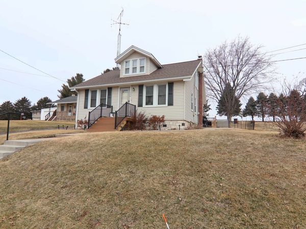134 Tennyson Street, Potosi, WI 53820