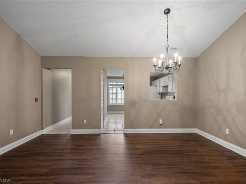 1458 Chesapeake Avenue, Louisville, OH 44641 Photo 15