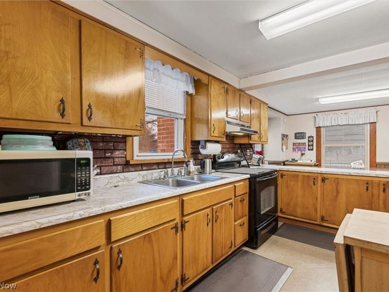 9687 South Avenue, Poland, OH 44514 Photo 13