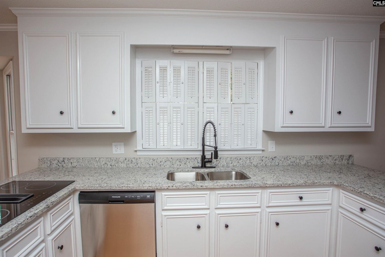 25 Gazebo Court Photo 12