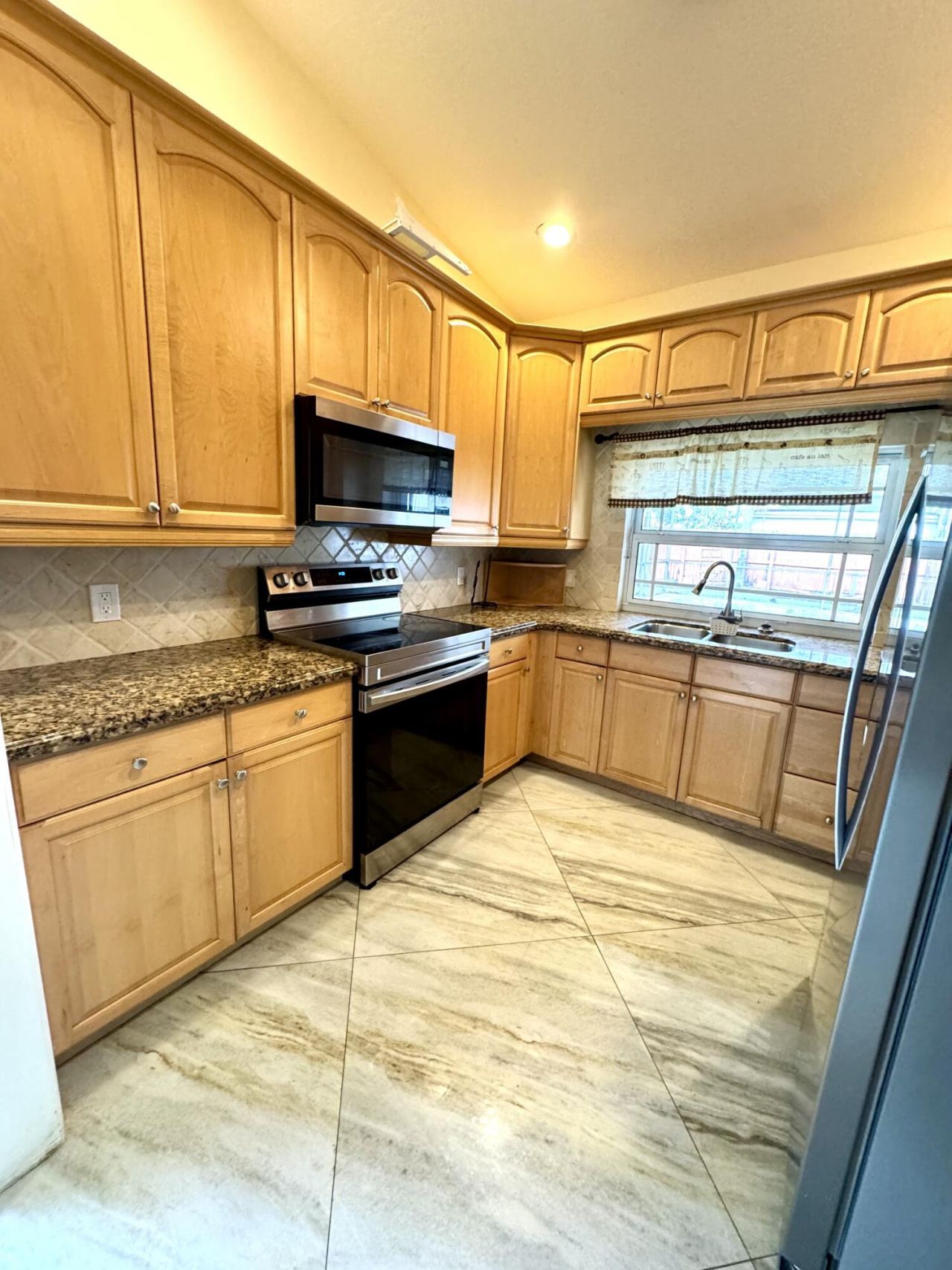 531 SW 167th Terrace, Weston, FL 33326 Photo