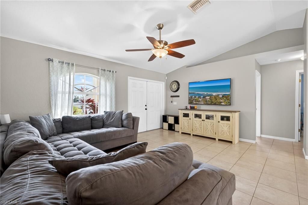 113 NW 14th St, Cape Coral, FL 33993 Photo