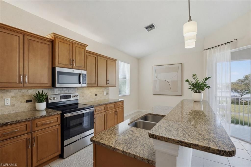 13881 Lake Mahogany Blvd, Unit 3221, Fort Myers, FL 33907 Photo
