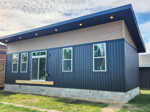 801 17th Avenue N, Fargo, ND 58102