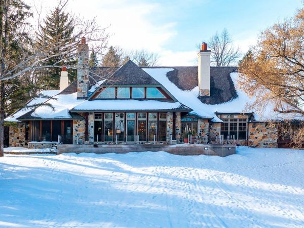 1102 32nd Avenue S, Fargo, ND 58103