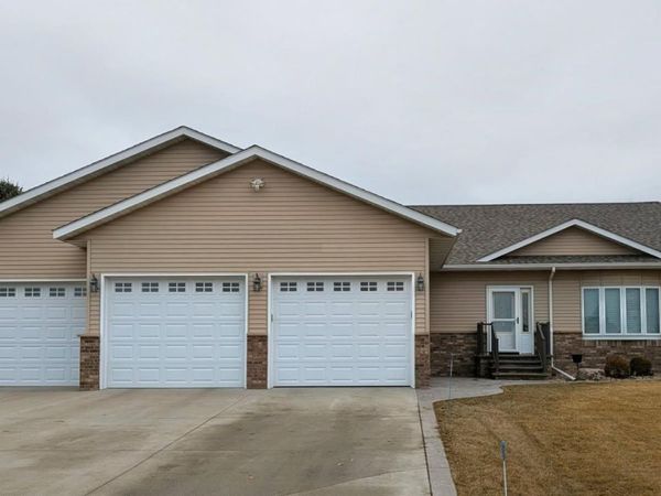 2033 Park Avenue, Montevideo, MN 56265