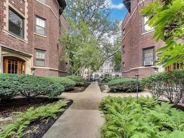 537 W Brompton Avenue , Unit 2N, Chicago, IL 60657