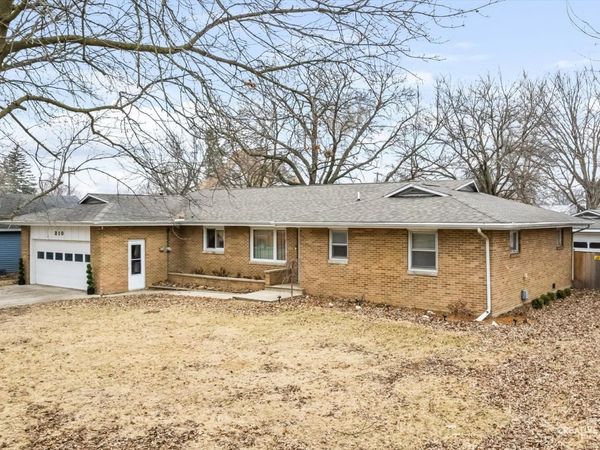 310 E Market Street , Somonauk, IL 60552