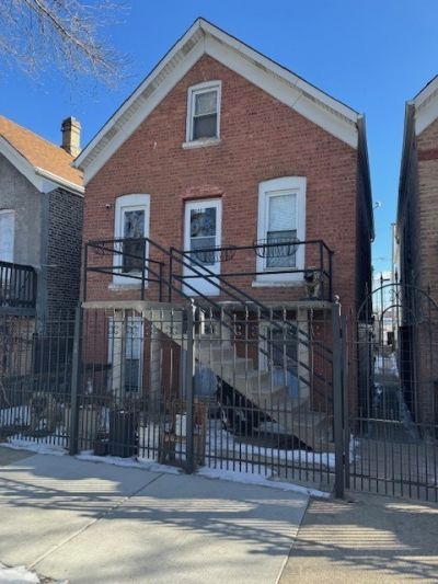 2823 S Troy Street, Chicago, IL 60623 Main Photo