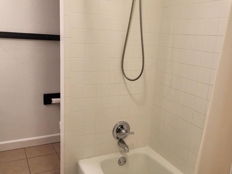 2375 Woodbrook Circle S, Unit 167, Columbus, OH 43223 Photo 15