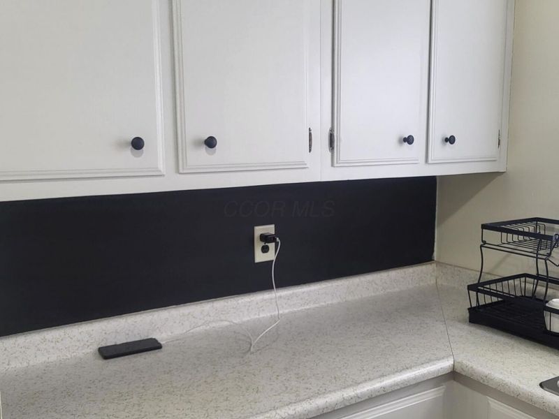 2375 Woodbrook Circle S, Unit 167, Columbus, OH 43223 Photo 9