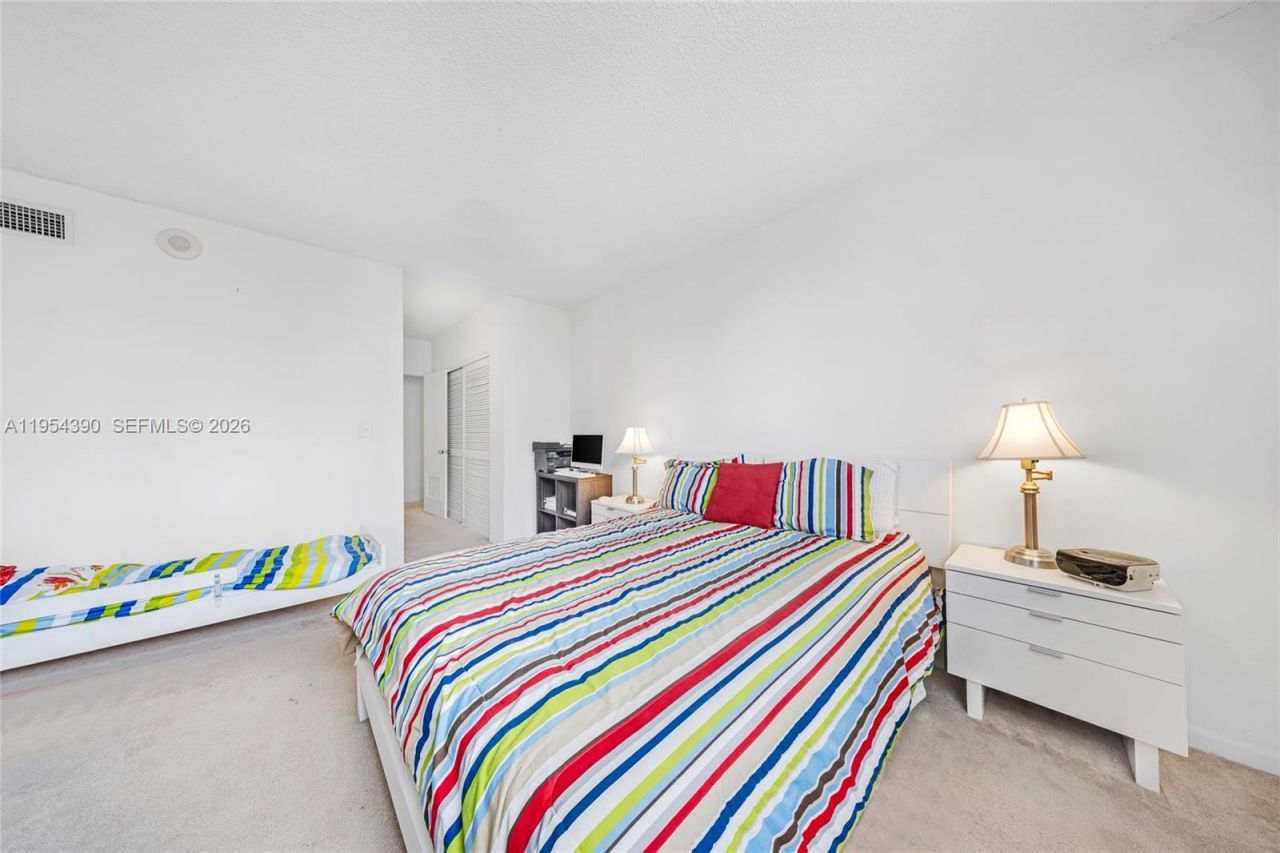 19370 Collins Ave, Unit 502, Sunny Isles Beach, FL 33160 Photo