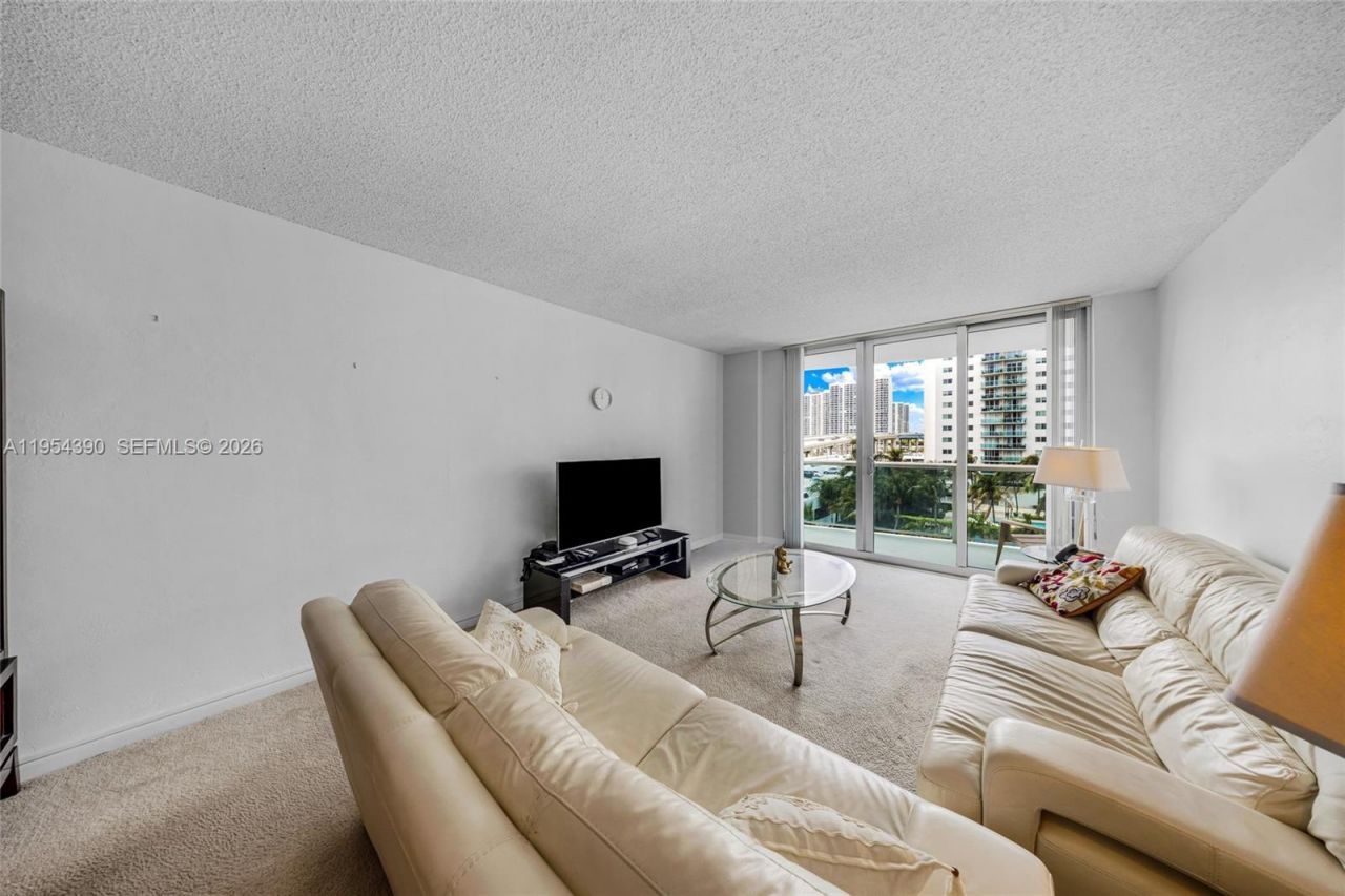 19370 Collins Ave, Unit 502, Sunny Isles Beach, FL 33160 Photo