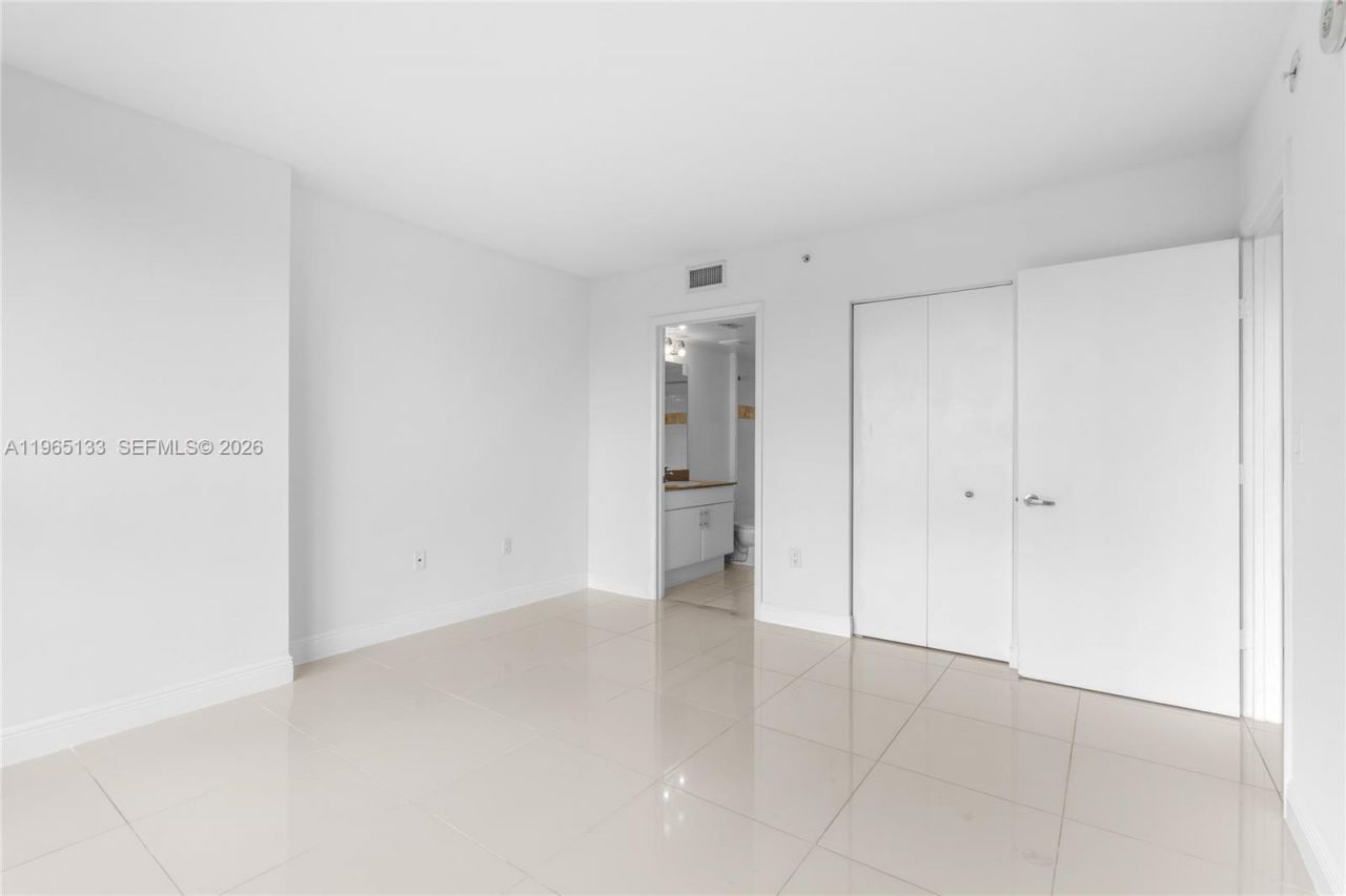 1861 NW S River Dr , Unit 1610, Miami, FL 33125 Photo