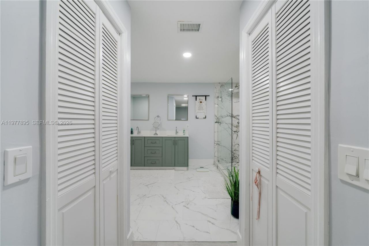 1599 SW 141st Ave, Miami, FL 33184 Photo