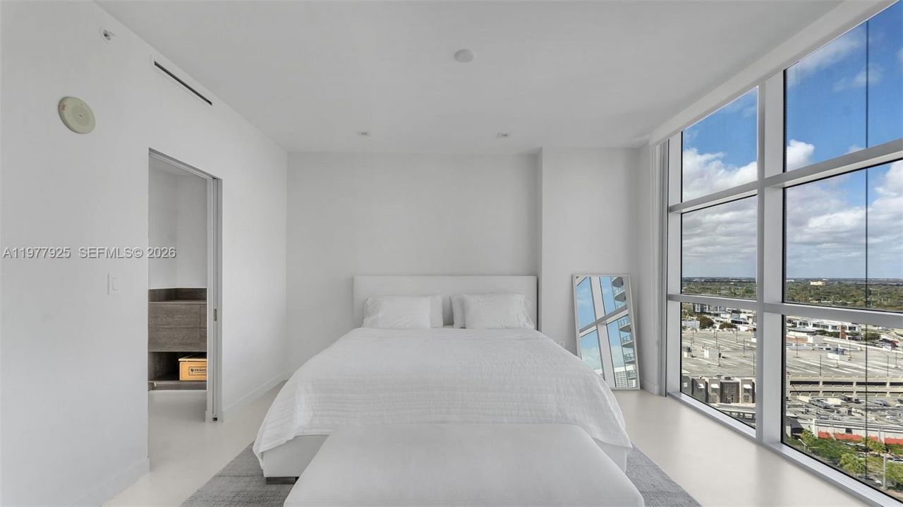 3301 NE 1st Ave , Unit H1711, Miami, FL 33137 Photo