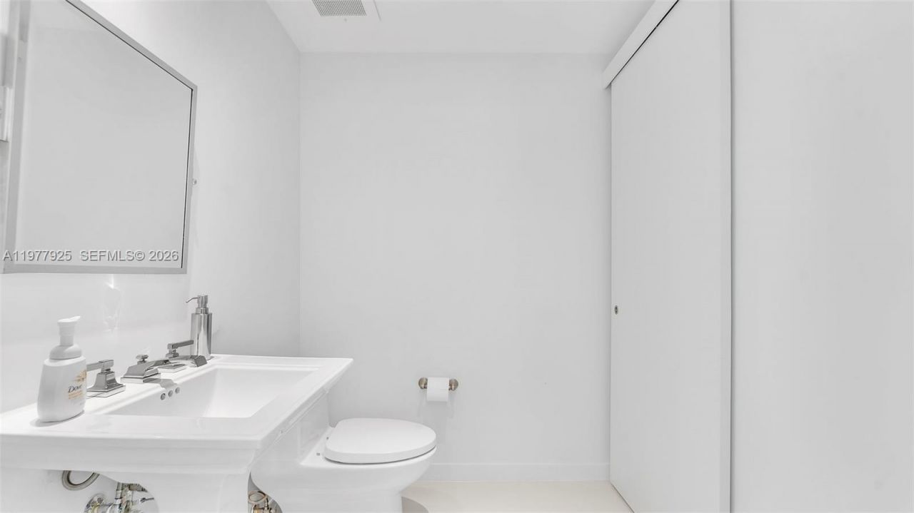 3301 NE 1st Ave , Unit H1711, Miami, FL 33137 Photo