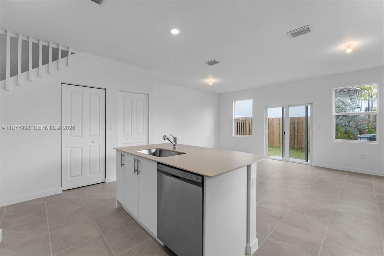 191 SE 11th Ave , Florida City, FL 33034 Photo