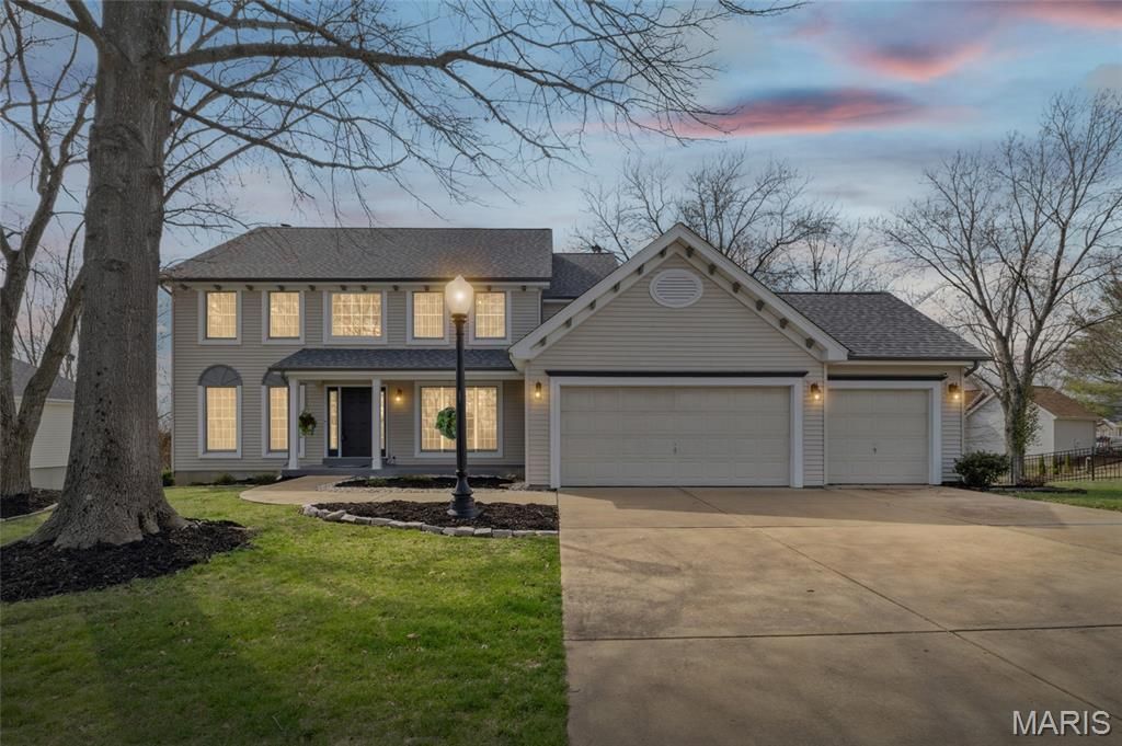 2954 Finestown Road, Saint Louis, MO 63129 Main Photo