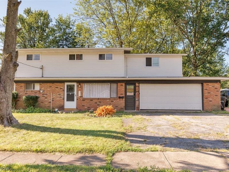 523 Purdue Avenue, Elyria, OH 44035 Photo 1