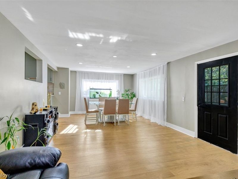 523 Purdue Avenue, Elyria, OH 44035 Photo 12