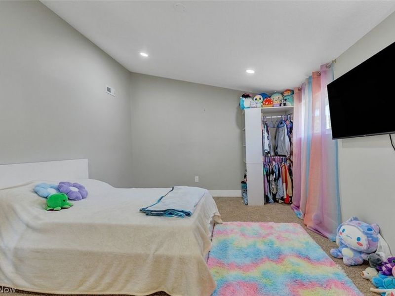 523 Purdue Avenue, Elyria, OH 44035 Photo 18