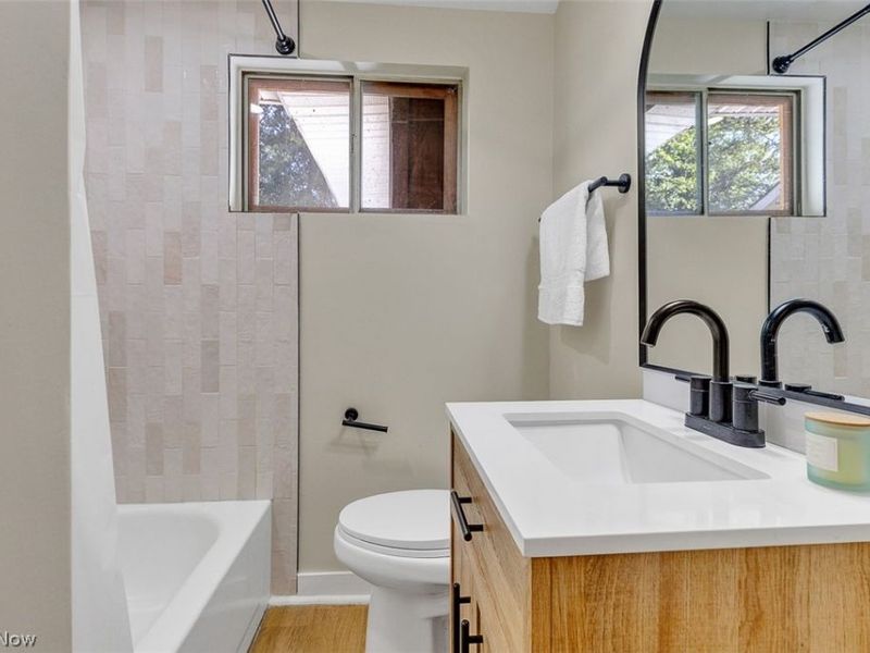 523 Purdue Avenue, Elyria, OH 44035 Photo 7