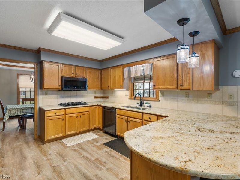 1825 John Carroll Drive SE, Massillon, OH 44646 Photo 11