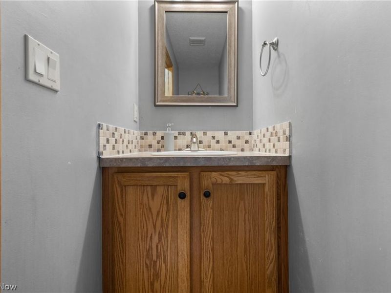 1825 John Carroll Drive SE, Massillon, OH 44646 Photo 24