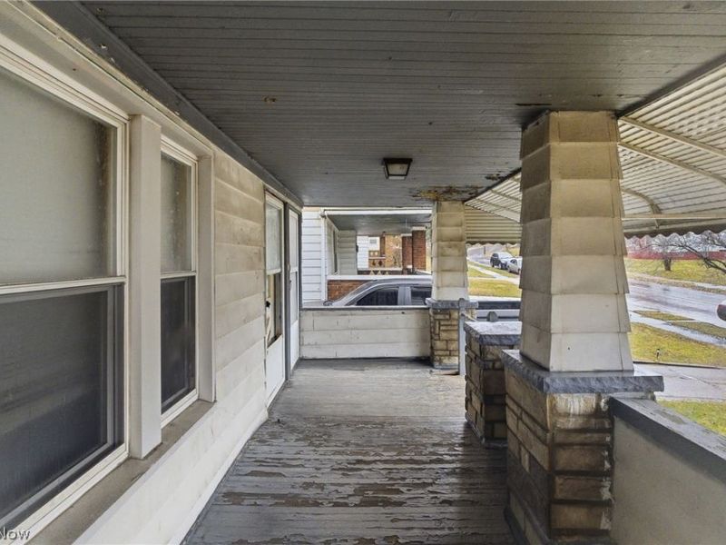 1867 Reyburn Road, Cleveland, OH 44112 Photo 6