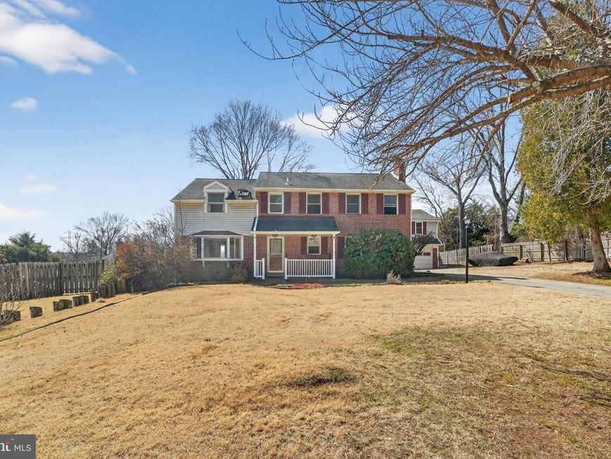 902 Surrey Drive, Blue Bell, PA 19422 Main Photo