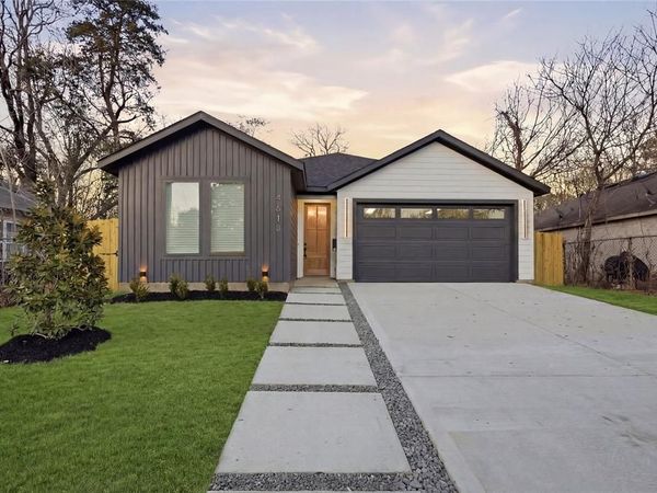 4618 Spring Garden Street, Dallas, TX 75215