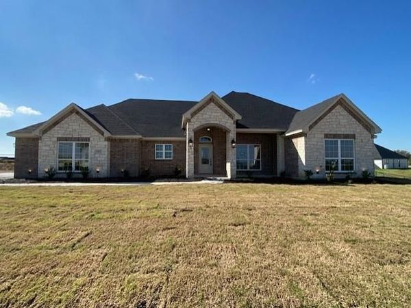 1042 Deer Island Court , Azle, TX 76020