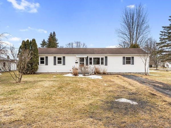 98 Norris Drive, Waterloo, NY 13165