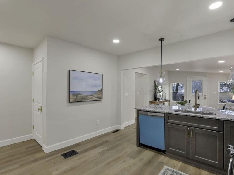 1196 Francisco Road, Columbus, OH 43220 Photo 12