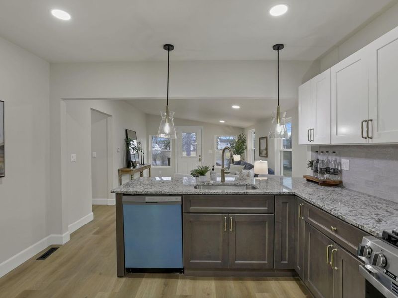 1196 Francisco Road, Columbus, OH 43220 Photo 14