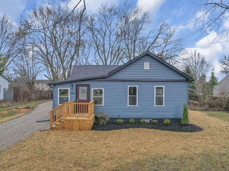 1196 Francisco Road, Columbus, OH 43220 Photo 2