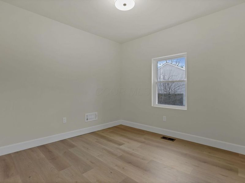 1196 Francisco Road, Columbus, OH 43220 Photo 24