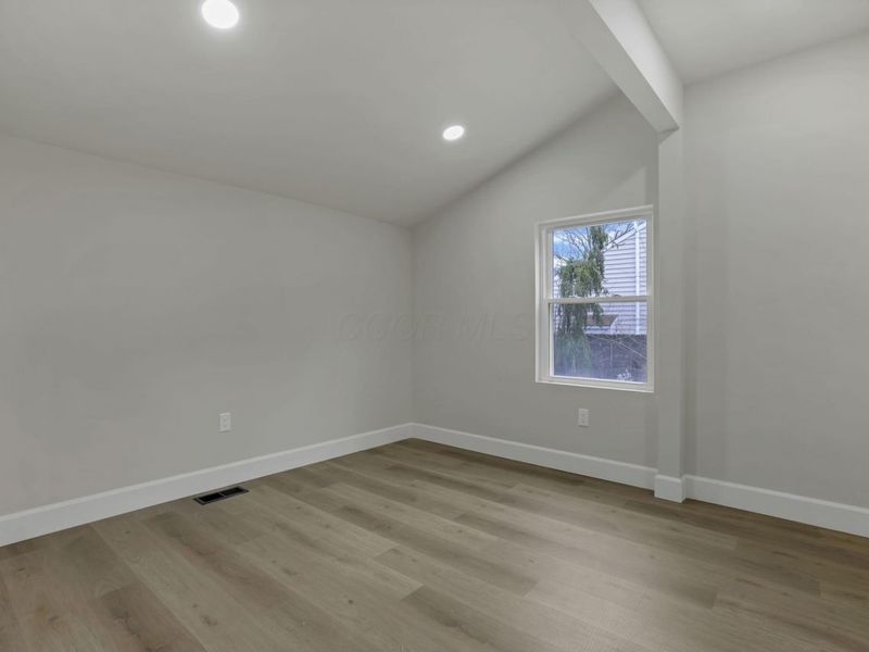 1196 Francisco Road, Columbus, OH 43220 Photo 29