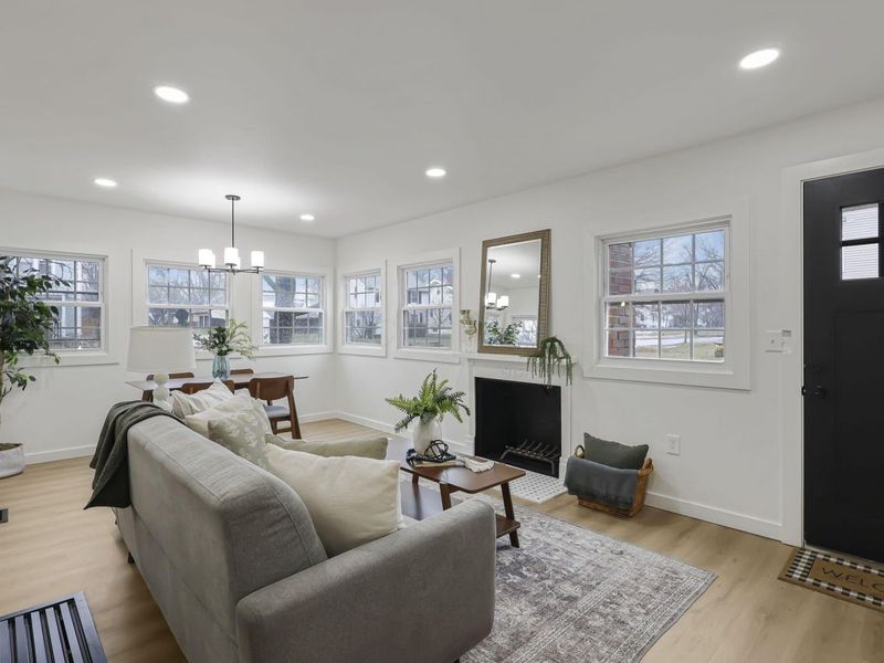 878 Grandon Avenue, Columbus, OH 43209 Photo 12