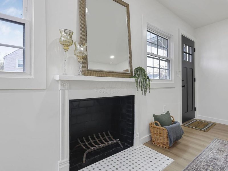 878 Grandon Avenue , Columbus, OH 43209 Photo 8