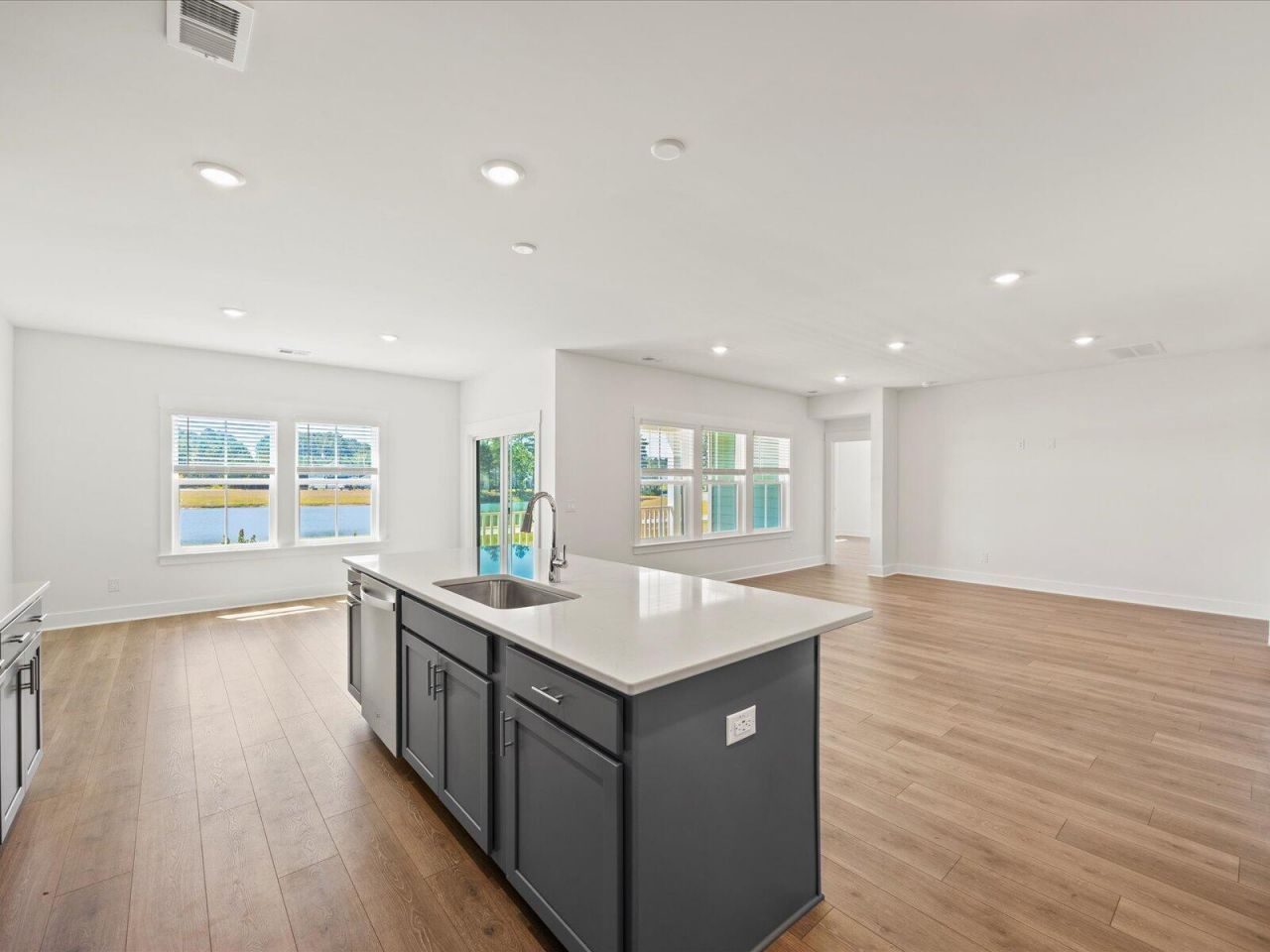 378 Calm Water Way Photo 10