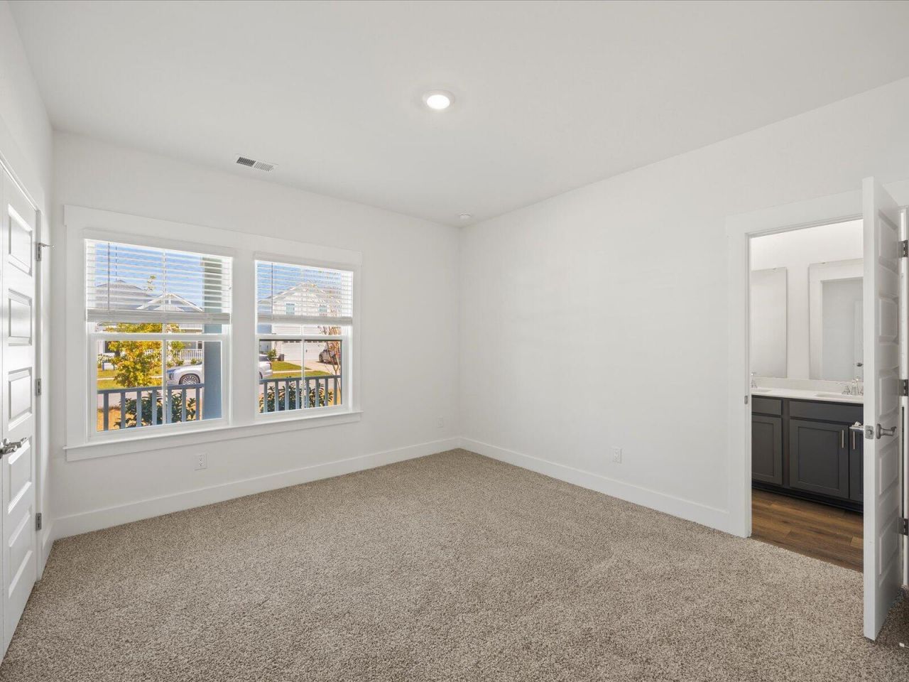 378 Calm Water Way Photo 4