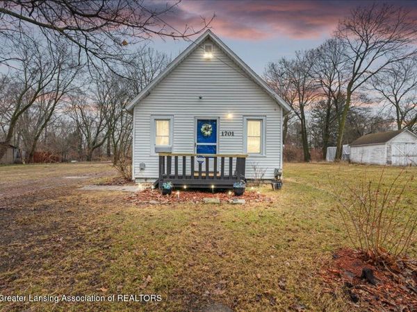 1701 Lyons Avenue, Lansing, MI 48910