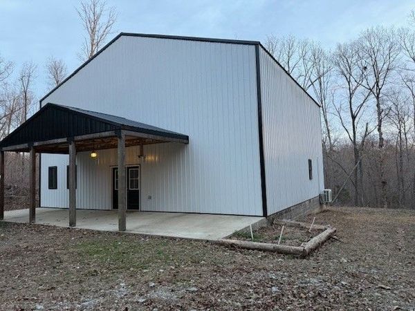 607 Rocky Dr , Dickson, TN 37055