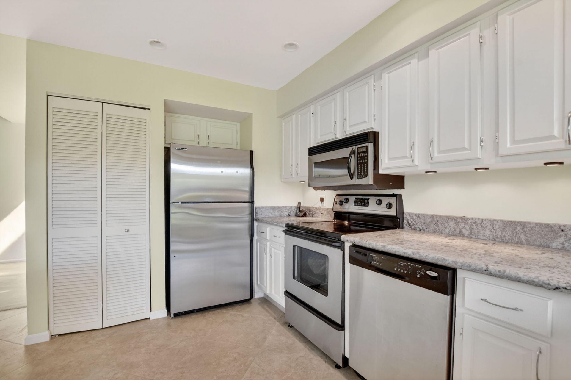 19720 Sawgrass Drive, Unit 902, Boca Raton, FL 33434 Photo