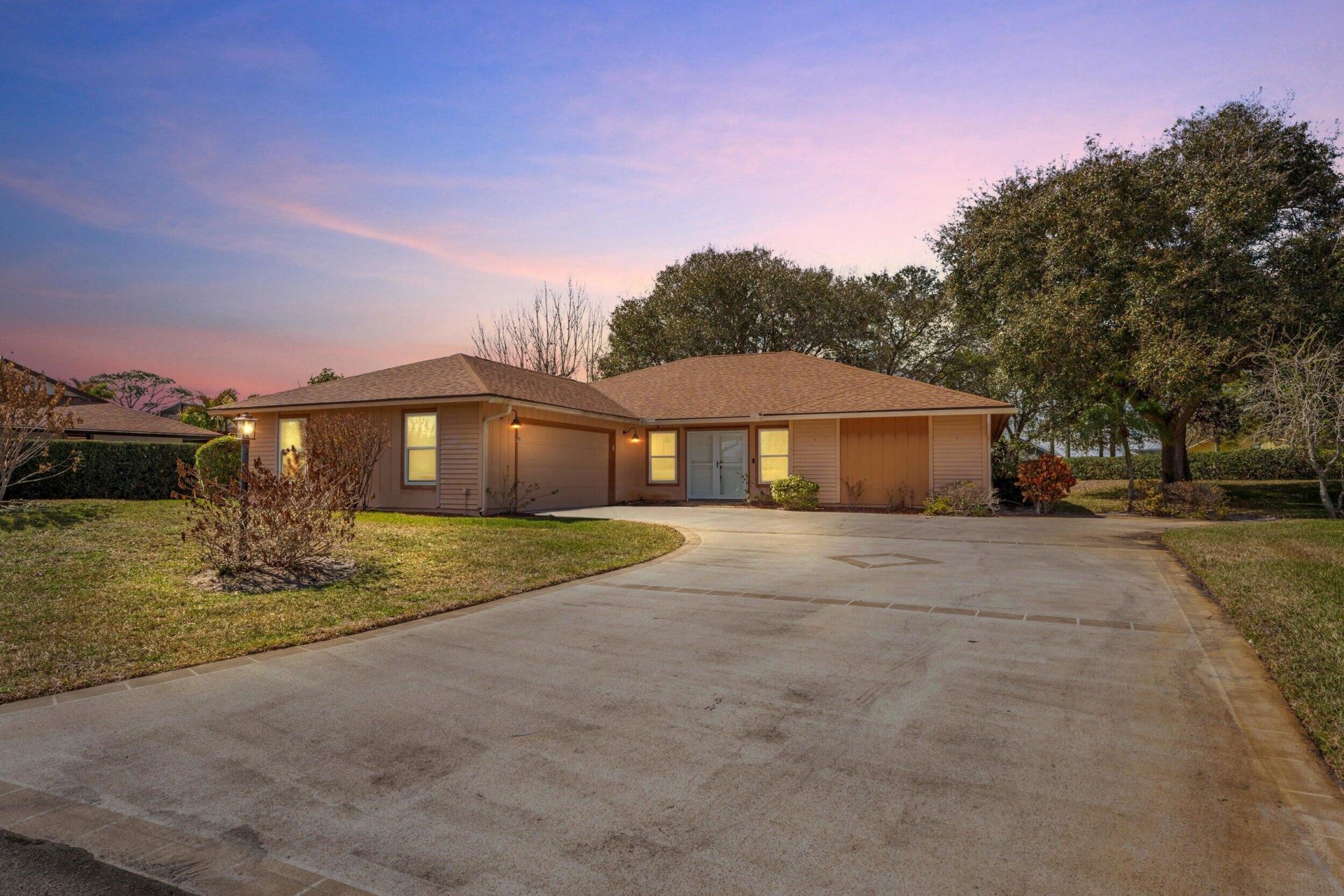 6581 SE Nantucket Court, Hobe Sound, FL 33455 Photo