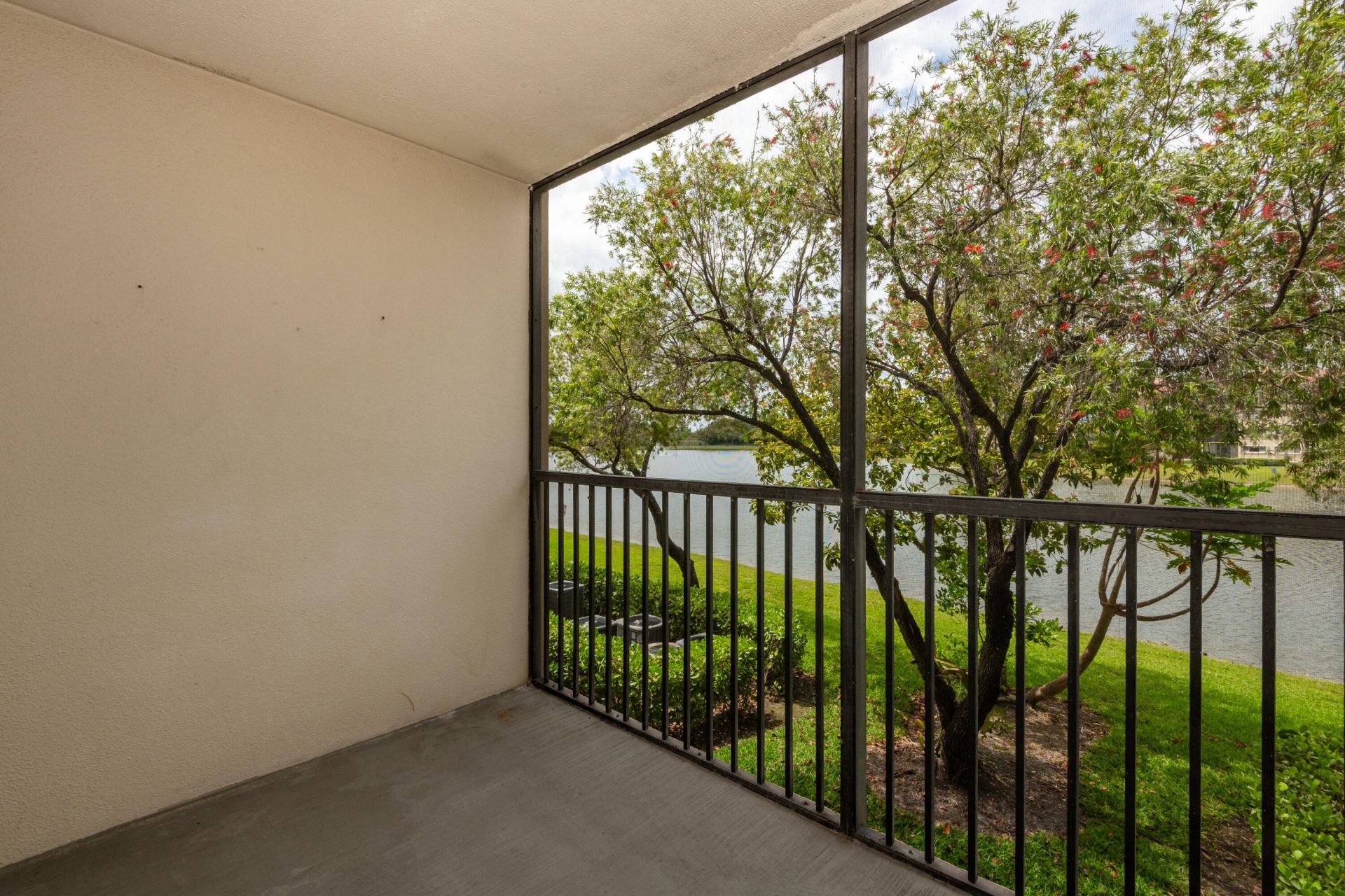 13800 SW 14th Street, Unit 211c, Pembroke Pines, FL 33027 Photo