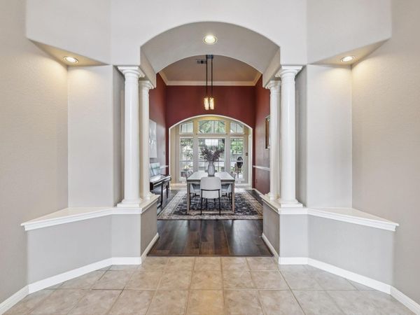 2950 James Parker LN, Round Rock, TX 78665