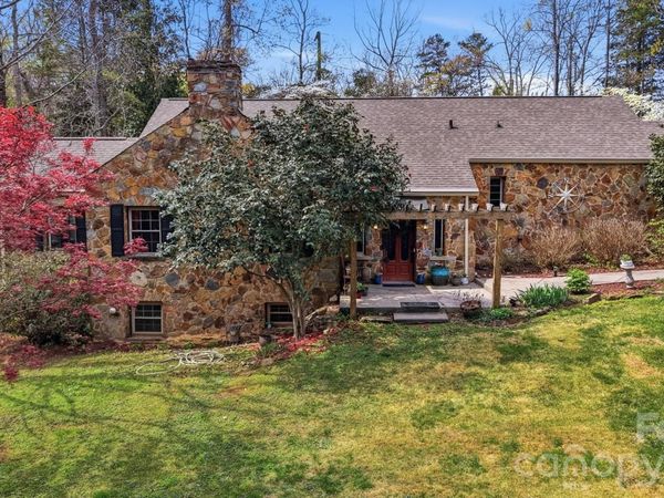 501 W Maryland Avenue, Bessemer City, NC 28016